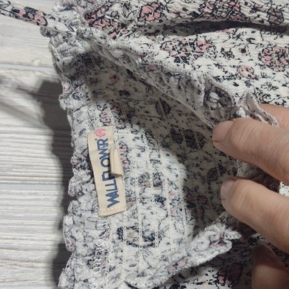 Floral & Paisley Cold Shoulder Top - Picture 12 of 14